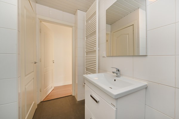 Medium property photo - Barneveldstraat 35, 2573 WB Den Haag